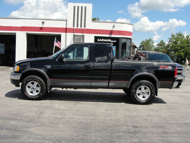 2002 Ford F150 SLT 1 Ton Dually 4dr 35