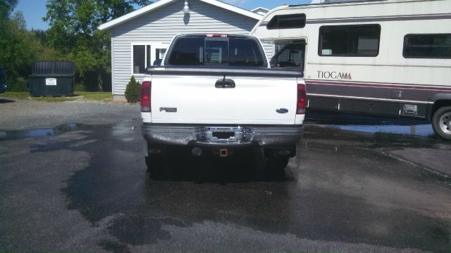 2002 Ford F150 SLT 1 Ton Dually 4dr 35
