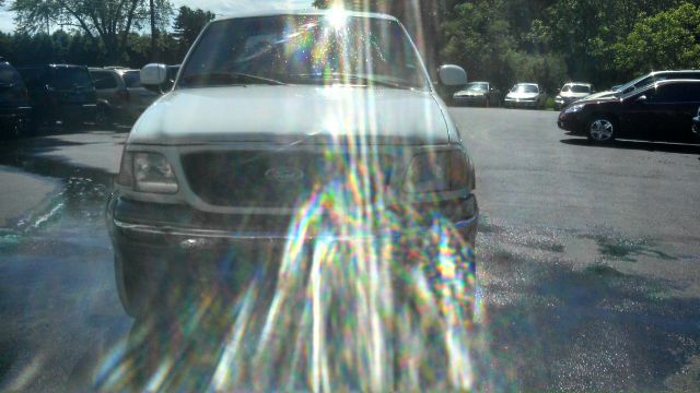 2002 Ford F150 SLT 1 Ton Dually 4dr 35