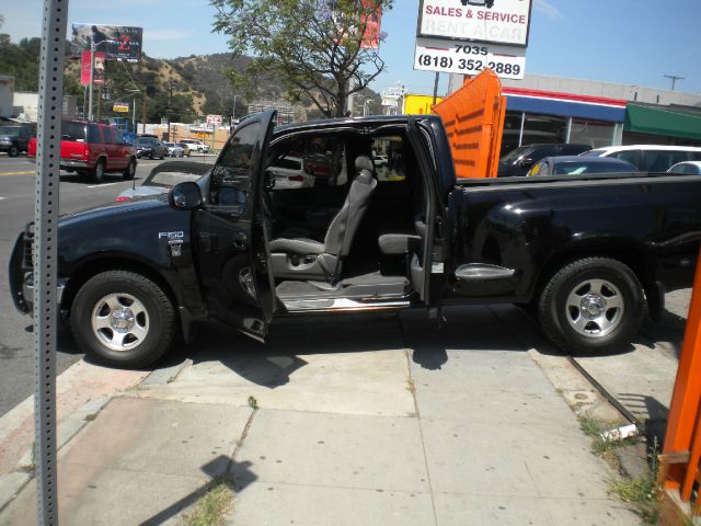 2002 Ford F150 SLE 5.3L V8 4WD 9 Passenger ABS TC