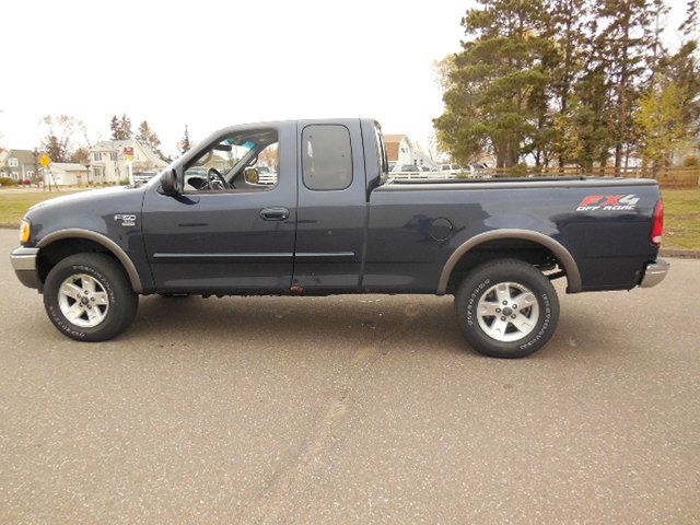 2002 Ford F150 SLT 1 Ton Dually 4dr 35