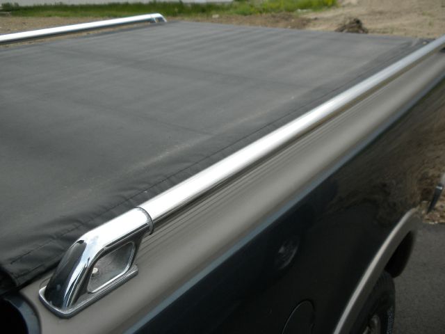 2002 Ford F150 Crew Cab 143.5 WB 4WD SLT