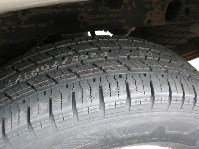 2002 Ford F150 Crew Cab 143.5 WB 4WD SLT