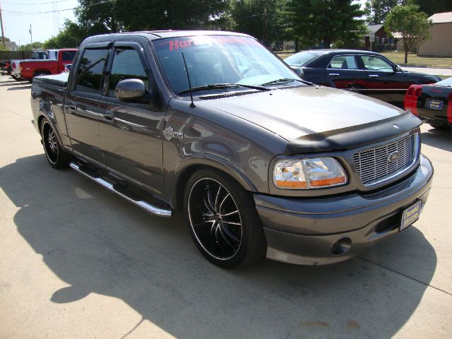 2002 Ford F150 SLT 1 Ton Dually 4dr 35