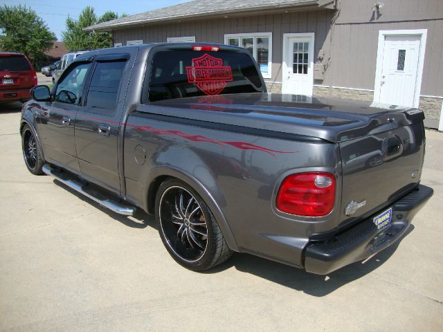 2002 Ford F150 SLT 1 Ton Dually 4dr 35