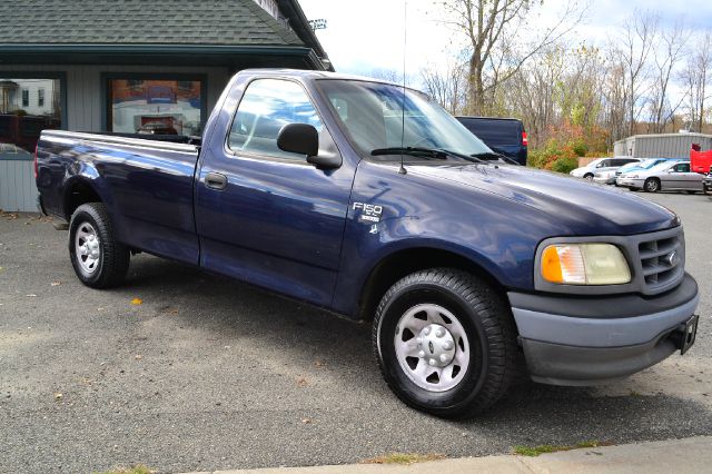 2002 Ford F150 V8 Sedan