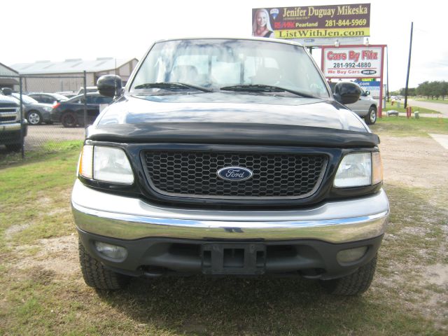 2002 Ford F150 Crew Cab 143.5 WB 4WD SLT