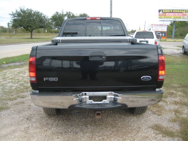 2002 Ford F150 Crew Cab 143.5 WB 4WD SLT