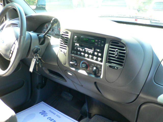 2002 Ford F150 K1500 Lt