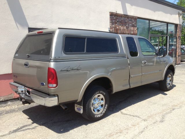 2002 Ford F150 SLT 1 Ton Dually 4dr 35