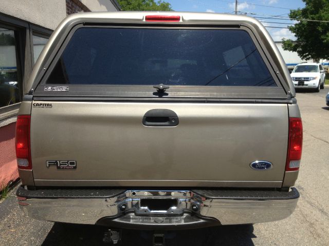 2002 Ford F150 SLT 1 Ton Dually 4dr 35