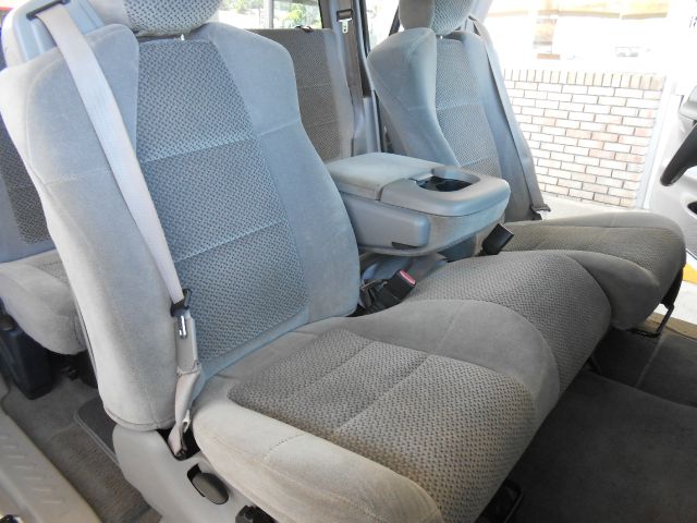 2002 Ford F150 SLT 1 Ton Dually 4dr 35