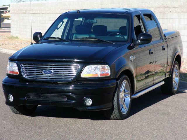 2002 Ford F150 SLT 1 Ton Dually 4dr 35