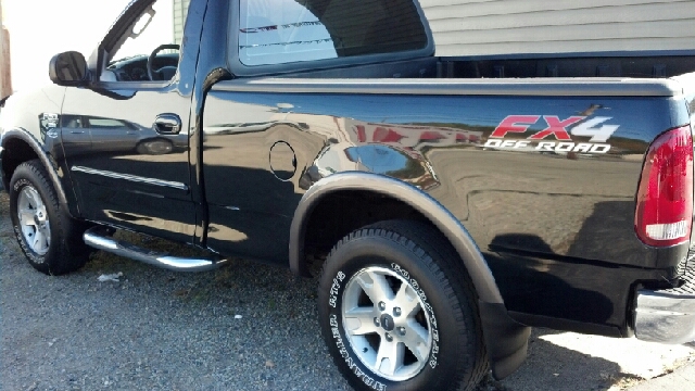 2003 Ford F150 SL 4x4 Regular Cab