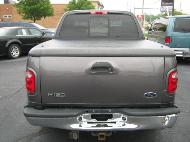 2003 Ford F150 Club Cab 131 WB