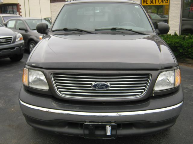 2003 Ford F150 Club Cab 131 WB