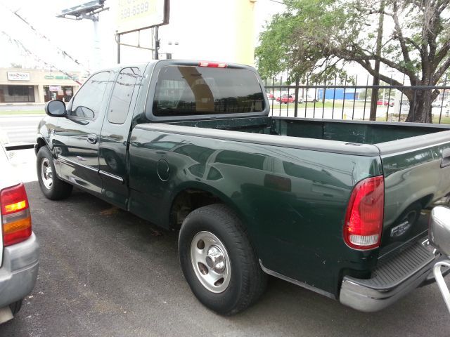 2003 Ford F150 XLT Supercrew Short Bed 2WD