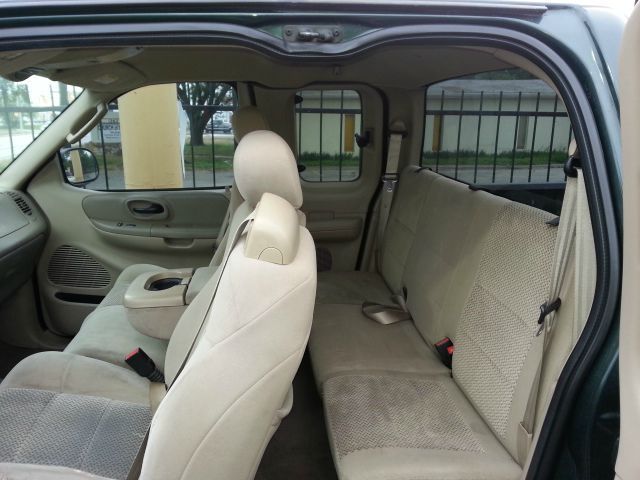 2003 Ford F150 XLT Supercrew Short Bed 2WD