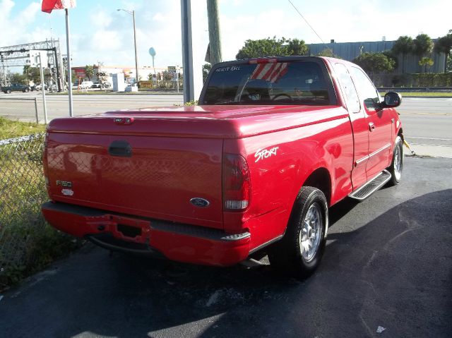 2003 Ford F150 XLT Supercrew Short Bed 2WD