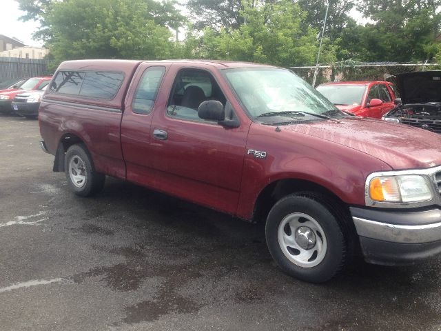 2003 Ford F150 SLE- 4X4