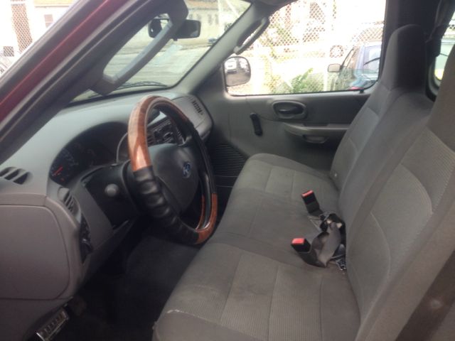 2003 Ford F150 SLE- 4X4