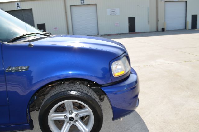 2003 Ford F150 4dr 4-cyl (natl) SUV