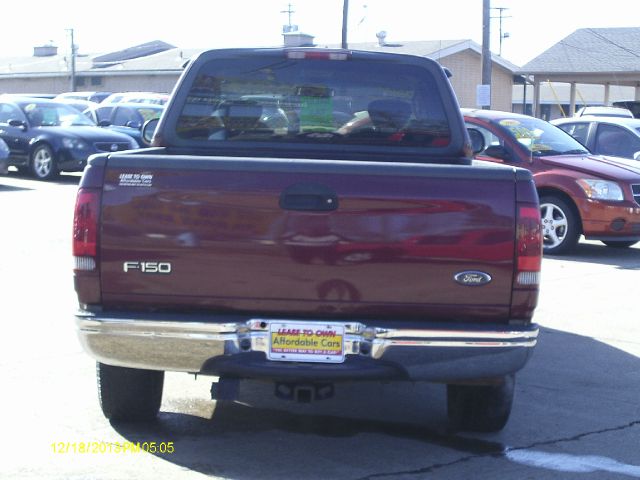 2003 Ford F150 SLE- 4X4