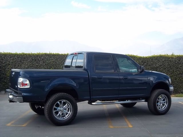 2003 Ford F150 SL Short Bed 2WD