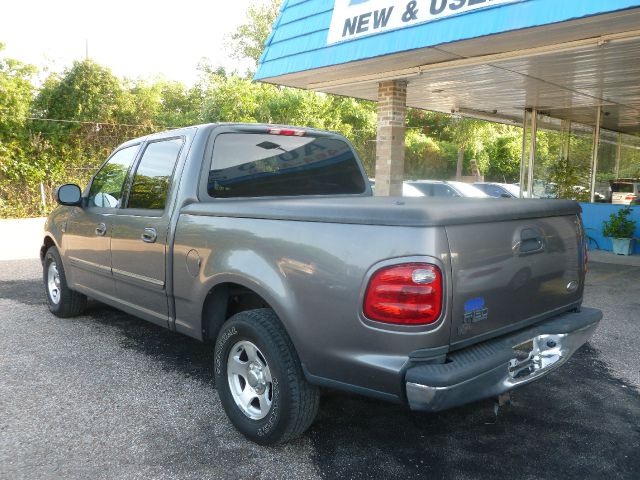 2003 Ford F150 SL Short Bed 2WD