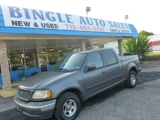 2003 Ford F150 SL Short Bed 2WD