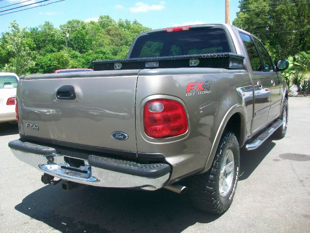 2003 Ford F150 XLT Supercrew Short Bed 2WD