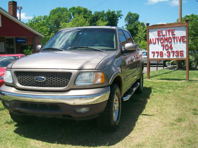 2003 Ford F150 XLT Supercrew Short Bed 2WD