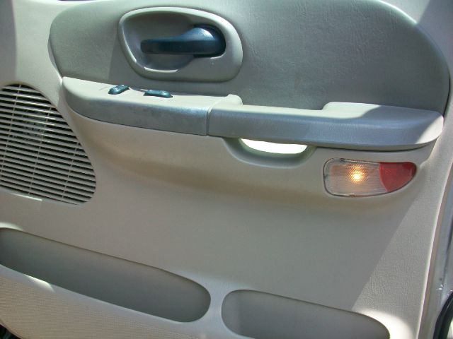 2003 Ford F150 XLT Supercrew Short Bed 2WD