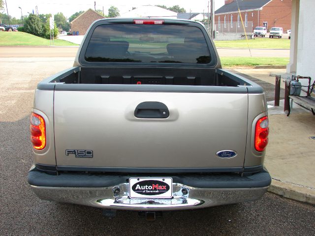 2003 Ford F150 Club Cab 131 WB