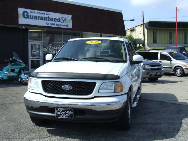 2003 Ford F150 Club Cab 131 WB