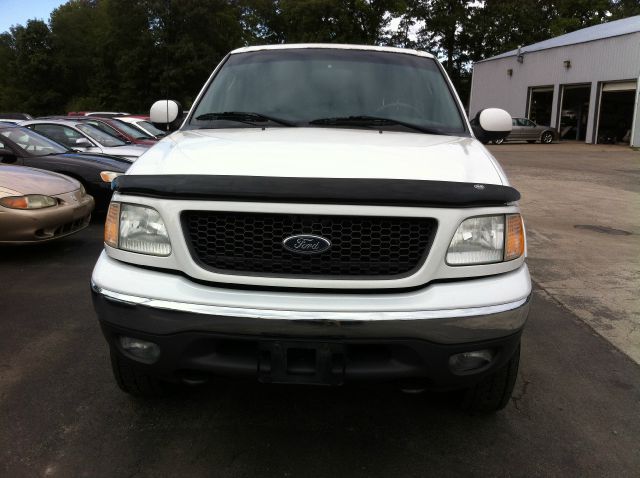 2003 Ford F150 XL 2WD Reg Cab