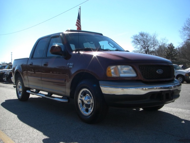 2003 Ford F150 SL Short Bed 2WD