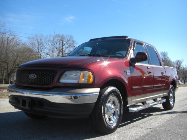 2003 Ford F150 SL Short Bed 2WD