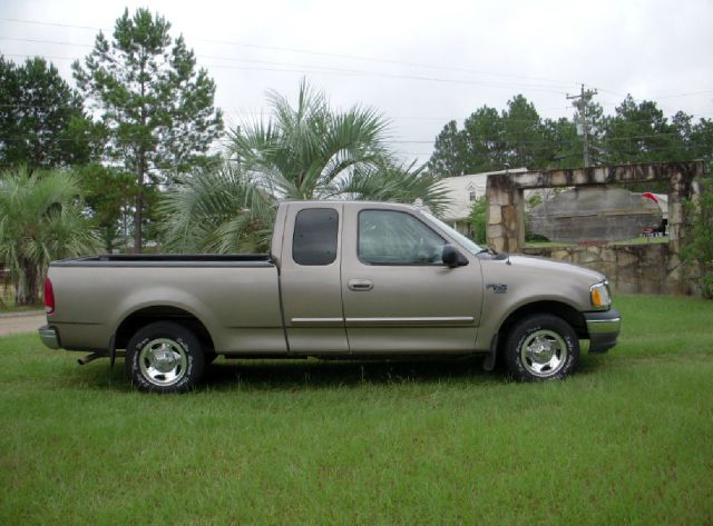 2003 Ford F150 XLT Supercrew Short Bed 2WD