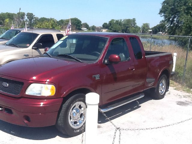 2003 Ford F150 SLE 5.3L V8 4WD 9 Passenger ABS TC