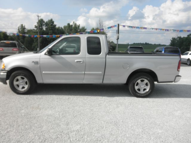 2003 Ford F150 XLT Supercrew Short Bed 2WD