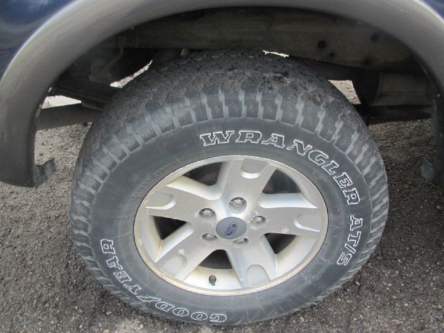 2003 Ford F150 2500 SL