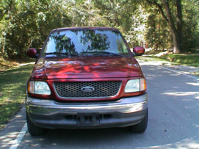 2003 Ford F150 Club Cab 131 WB