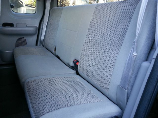 2003 Ford F150 XL 2WD Reg Cab