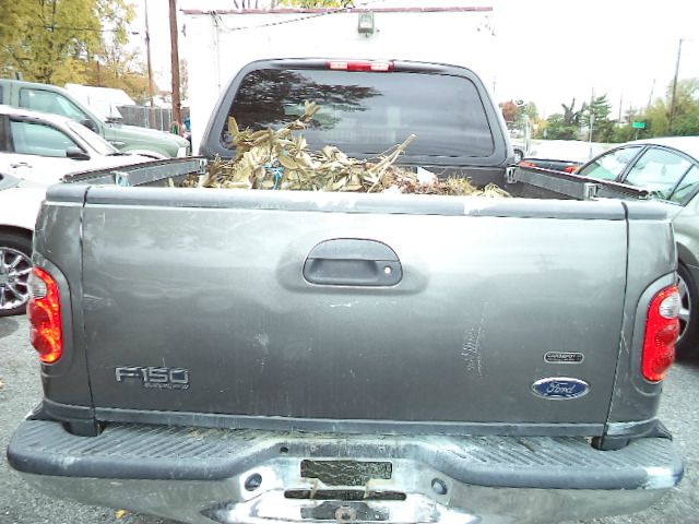 2003 Ford F150 Club Cab 131 WB