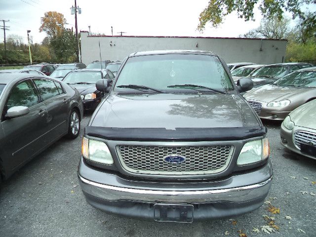 2003 Ford F150 Club Cab 131 WB