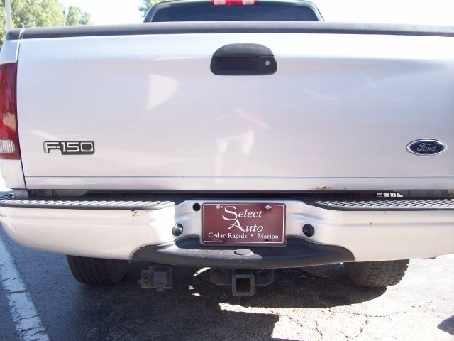 2003 Ford F150 XL 2WD Reg Cab