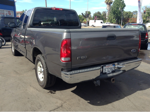 2003 Ford F150 XLT Supercrew Short Bed 2WD