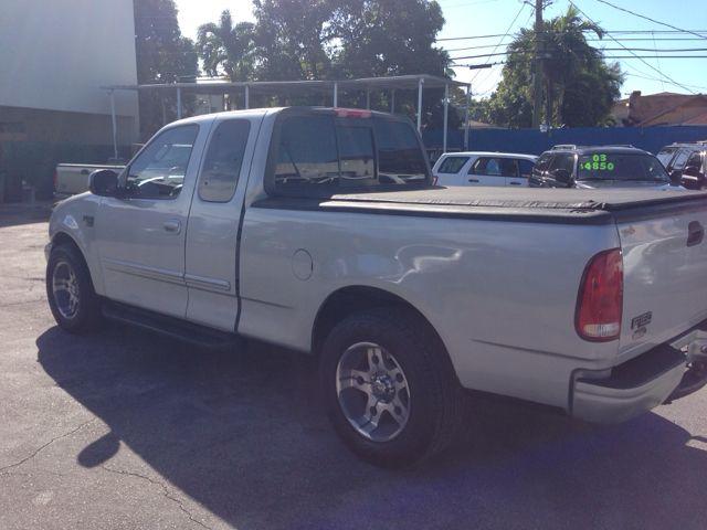 2003 Ford F150 XLT Supercrew Short Bed 2WD