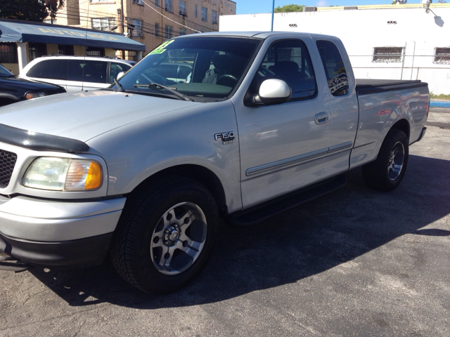 2003 Ford F150 XLT Supercrew Short Bed 2WD